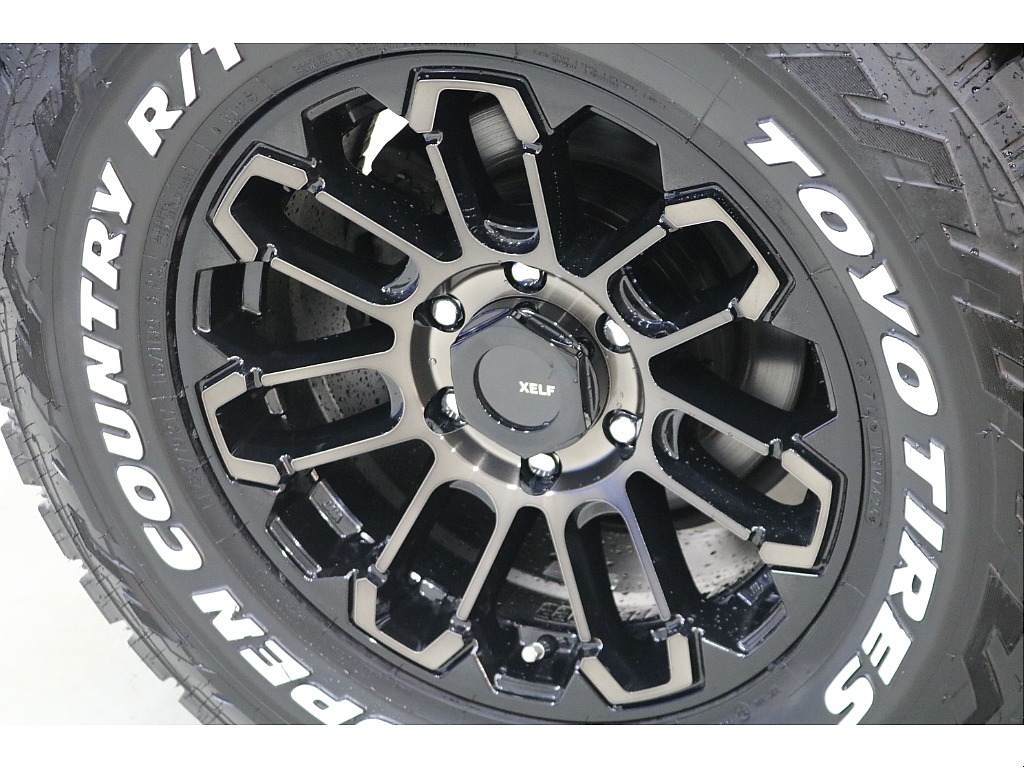 新品ＴＯＹＯオープンカントリーＲ／Ｔタイヤ×新品ＸＥＬＦ０２ホイール☆