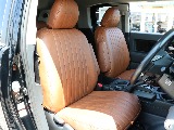 FLEXオリジナルのクラシックブラウンシートカバー着用済みです！