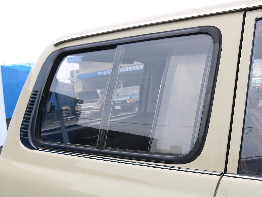 ＦＬＥＸグループは「すべての人に愛車を」をコンセプトに車種別に全国展開中！愛車と一緒に、ライフスタイルを充実させてもらいたいという思いで、ランクル仙台泉店では皆様のご要望になんでもお応えします♪