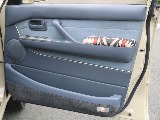 ＦＬＥＸグループは「すべての人に愛車を」をコンセプトに車種別に全国展開中！愛車と一緒に、ライフスタイルを充実させてもらいたいという思いで、ランクル仙台泉店では皆様のご要望になんでもお応えします♪
