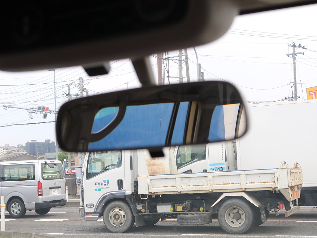 ＦＬＥＸグループは「すべての人に愛車を」をコンセプトに車種別に全国展開中！愛車と一緒に、ライフスタイルを充実させてもらいたいという思いで、ランクル仙台泉店では皆様のご要望になんでもお応えします♪