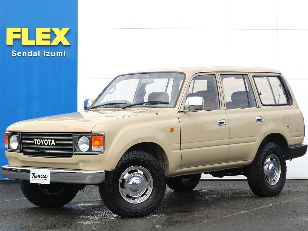 大人気カスタム車両が入庫しました！平成8年式のランクル80をベースにクラシックな60フェイスにフェイスチェンジした1台♪