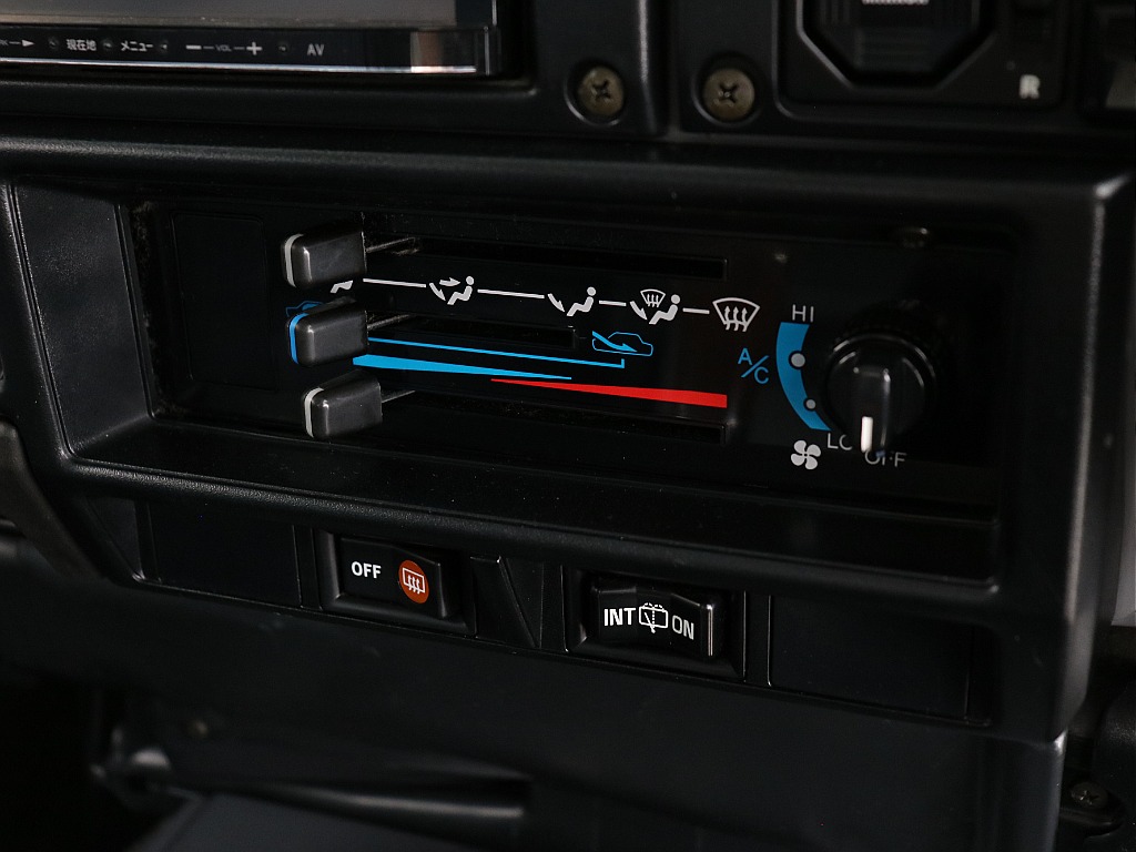 トヨタ ランドクルーザー70(44枚目)