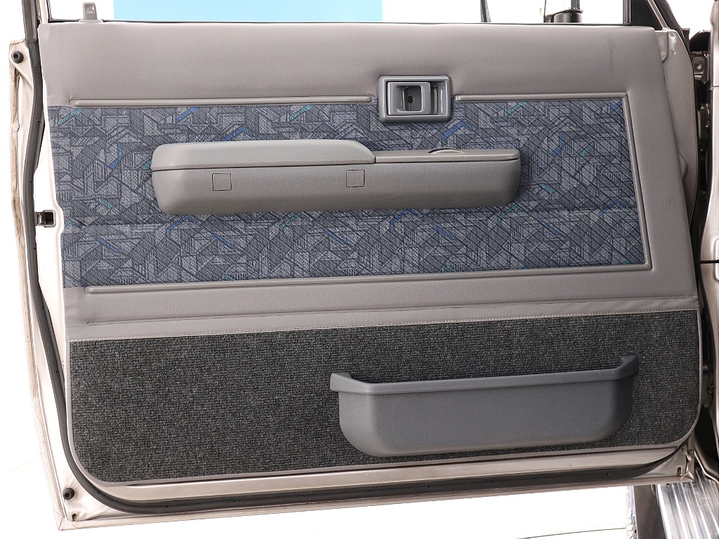 トヨタ ランドクルーザー70(49枚目)