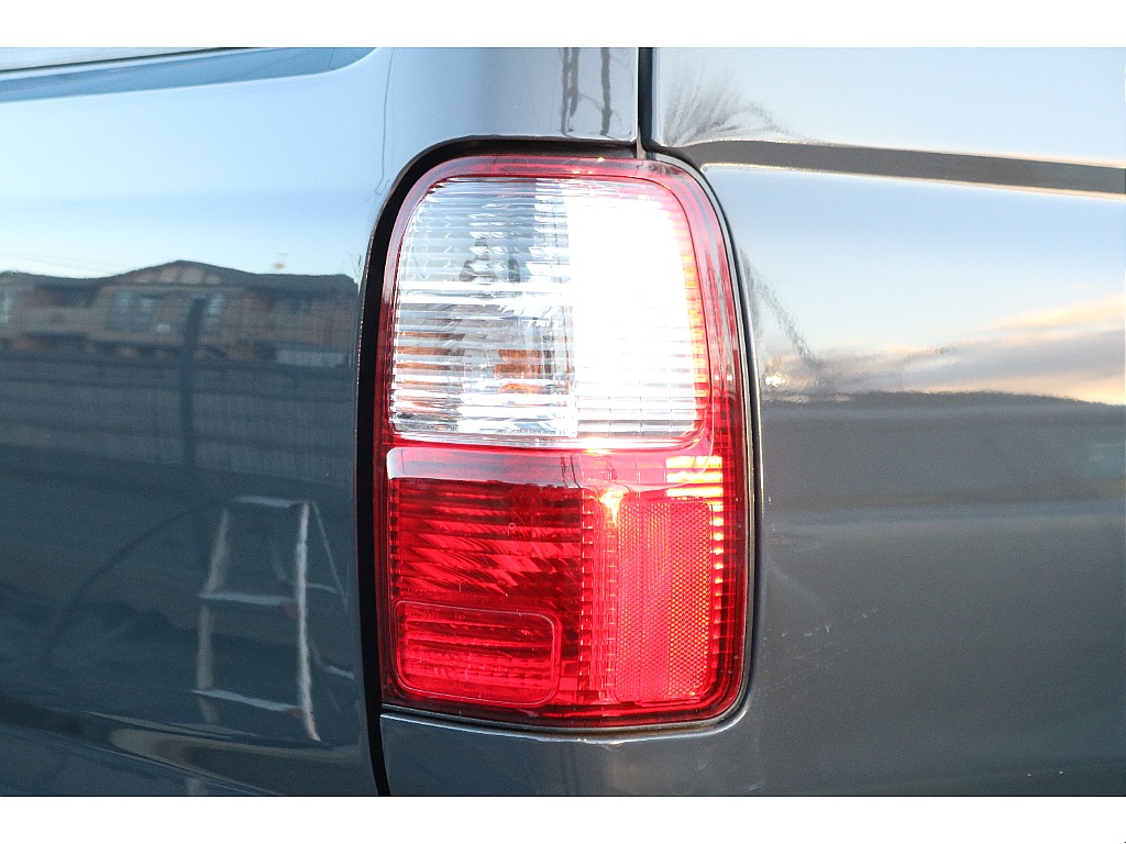 紅白テールレンズ！