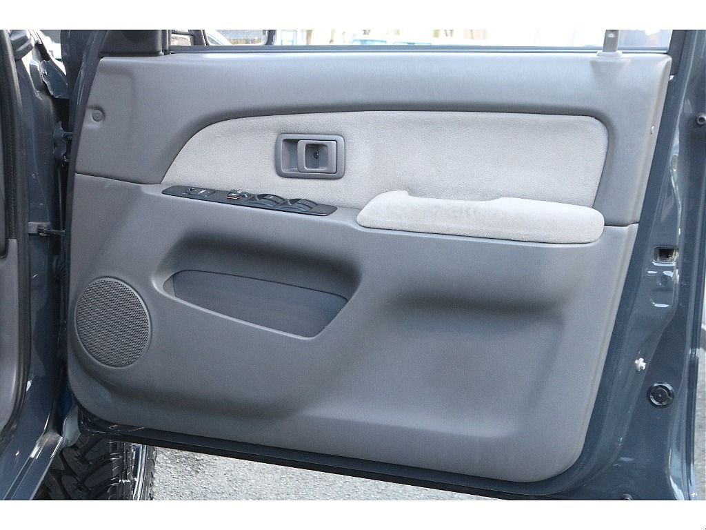 ドア内張も綺麗な状態です！