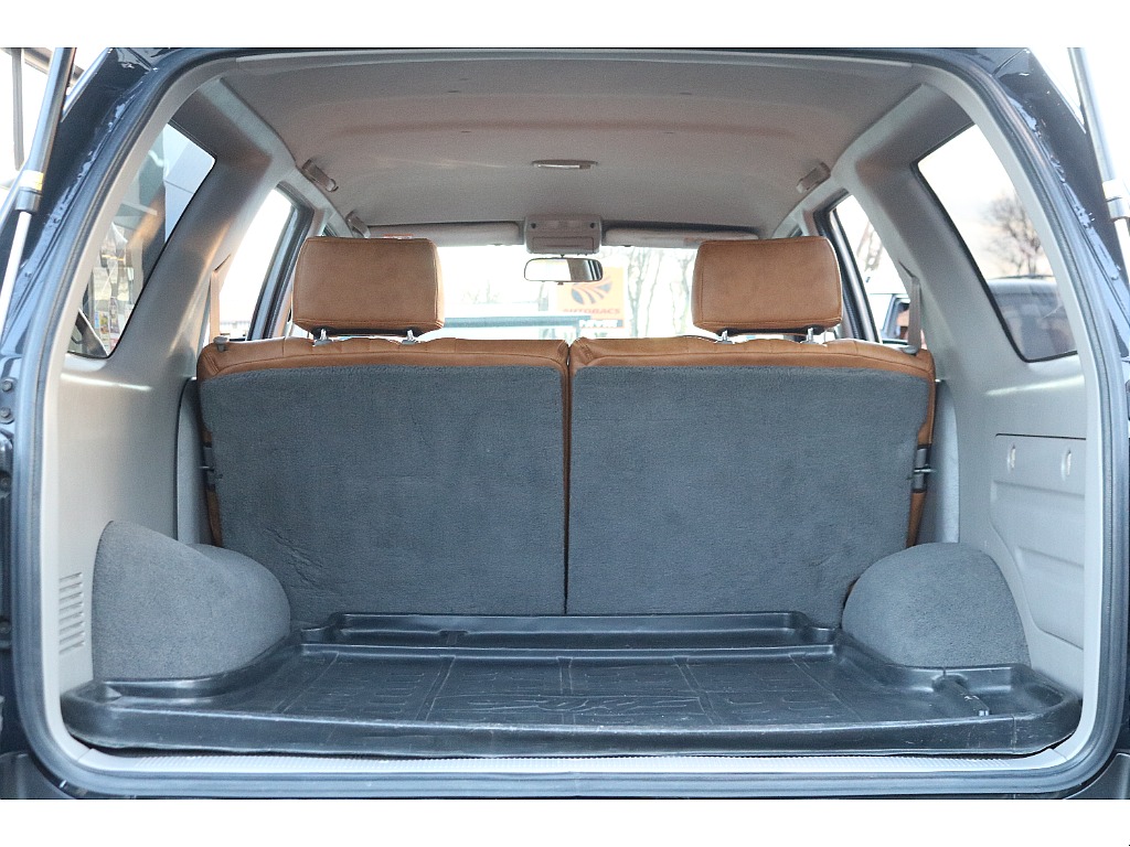 ラゲッジは広々としており、多くの荷物を積み込めます！