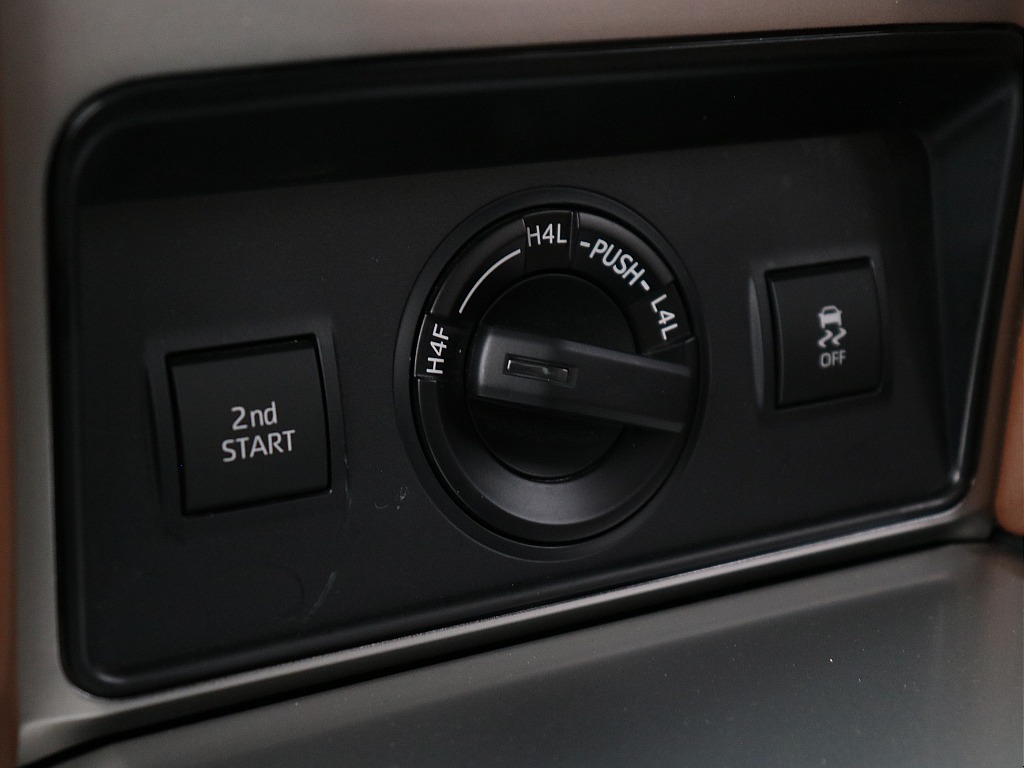 トヨタ ランドクルーザープラド(55枚目)