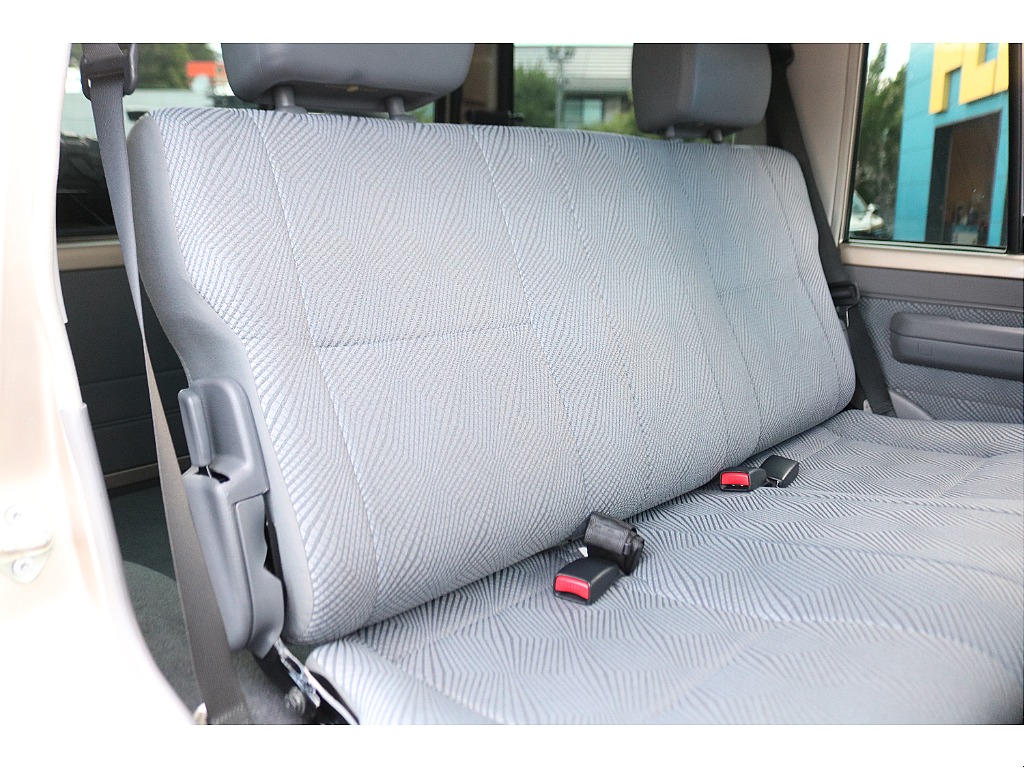 トヨタ ランドクルーザー70(23枚目)