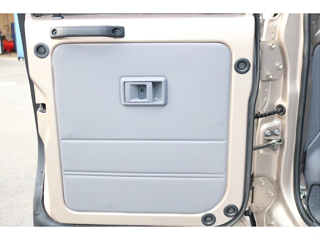 トヨタ ランドクルーザー70(34枚目)