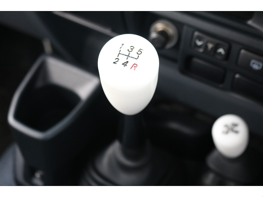 トヨタ ランドクルーザー70(36枚目)