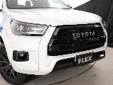 専用フロントグリル！横文字TOYOTAがカッコ良いです！