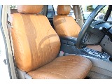 クラシックシートカバーを新品にて装備致しました！もちろんクリーニング後の取付ですのでご安心を！