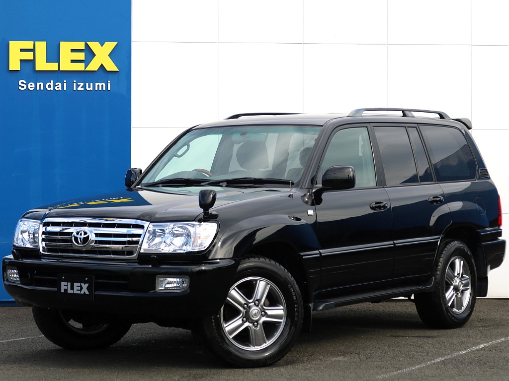 ランクル100中期モデル、ディーゼル車！低走行13万キロ台、ブラックカラーオールペイント済のカッコイイ車両の入庫です♪