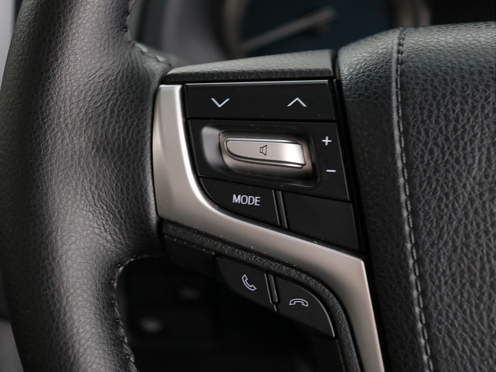 ステアリングスイッチ左！