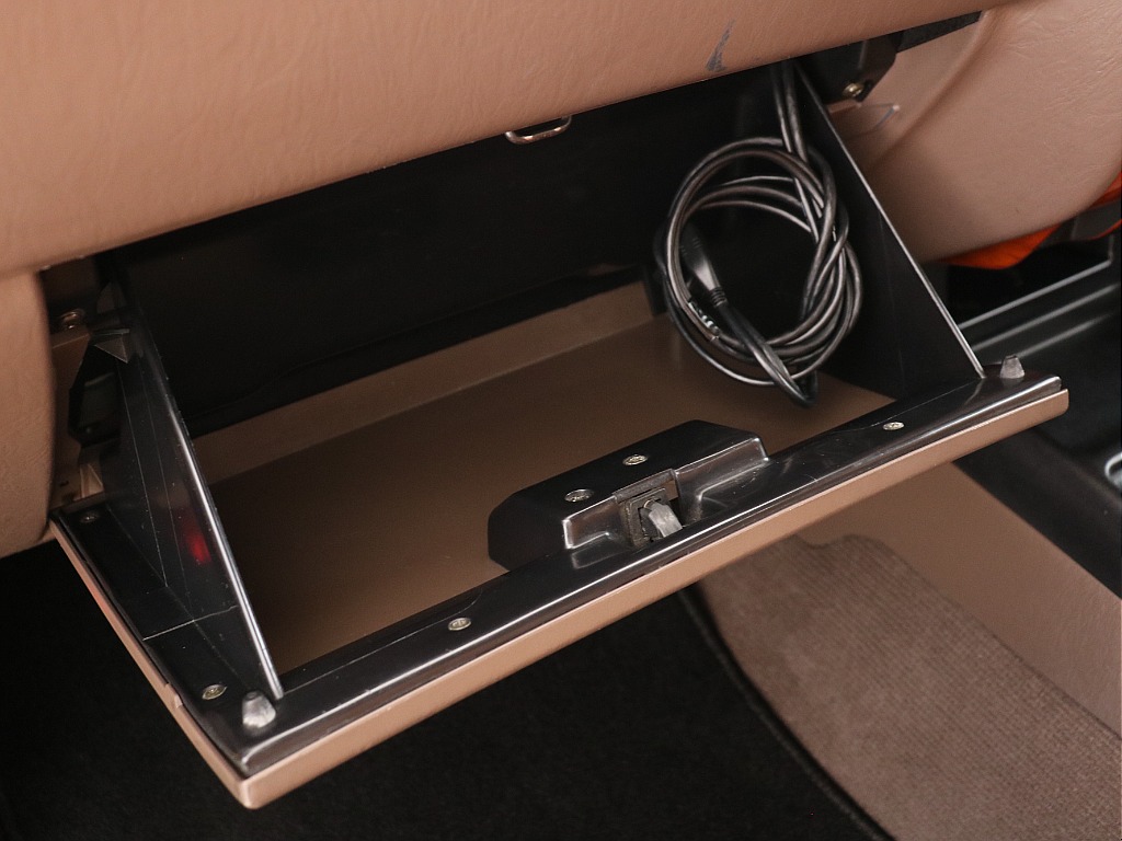 グローブボックス！