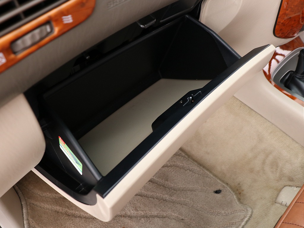 グローブボックス！