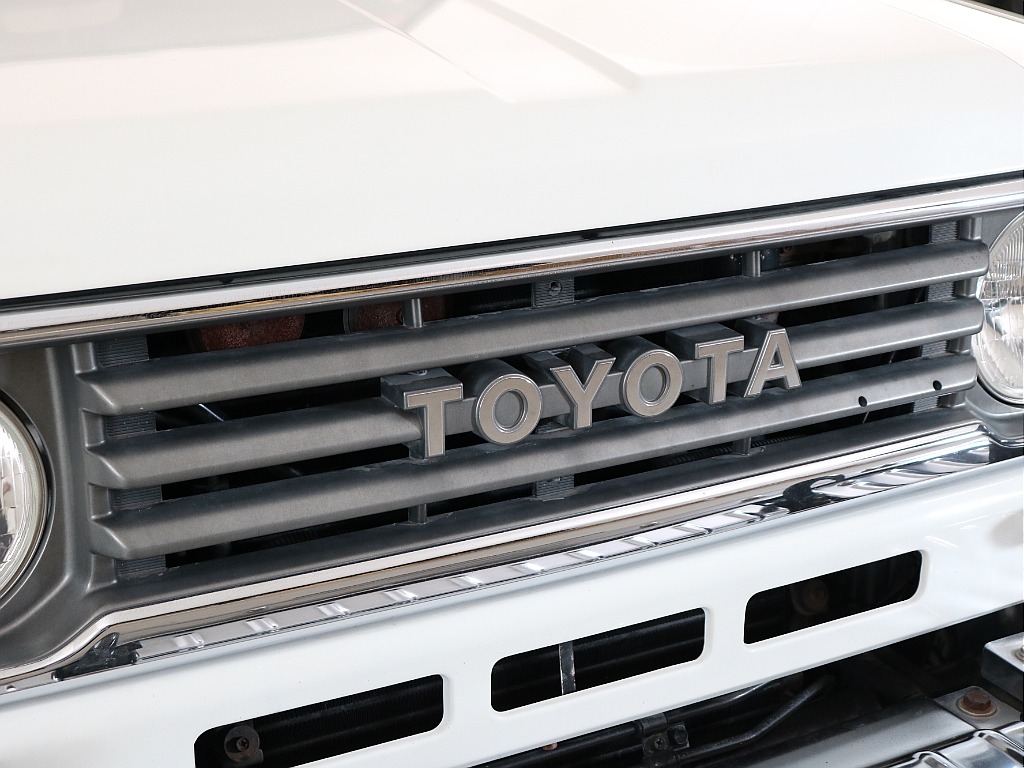 トヨタ ランドクルーザー70(24枚目)