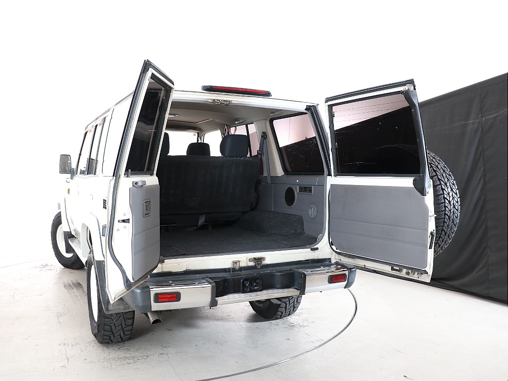 トヨタ ランドクルーザー70(37枚目)