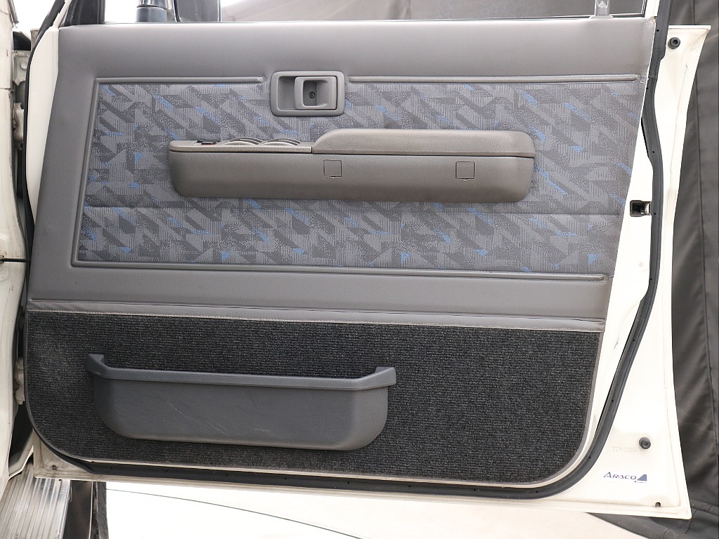 トヨタ ランドクルーザー70(45枚目)