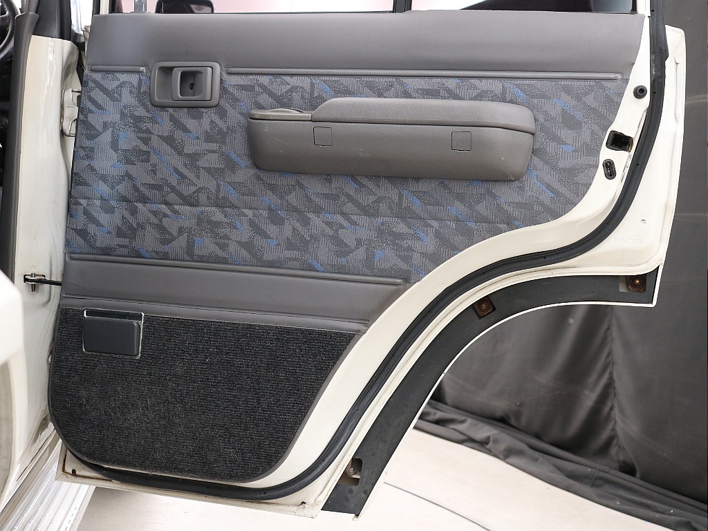 トヨタ ランドクルーザー70(46枚目)