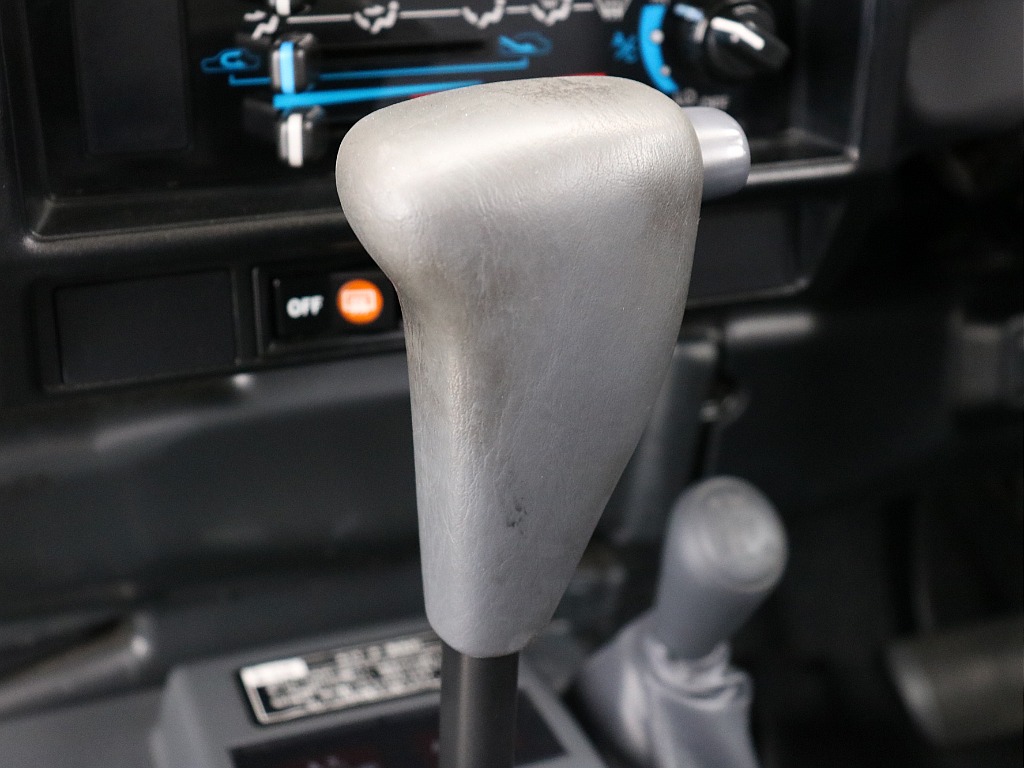 トヨタ ランドクルーザー70(56枚目)