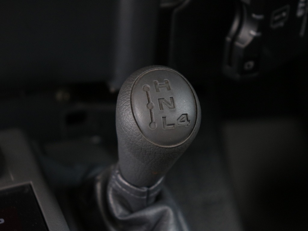 トヨタ ランドクルーザープラド(57枚目)