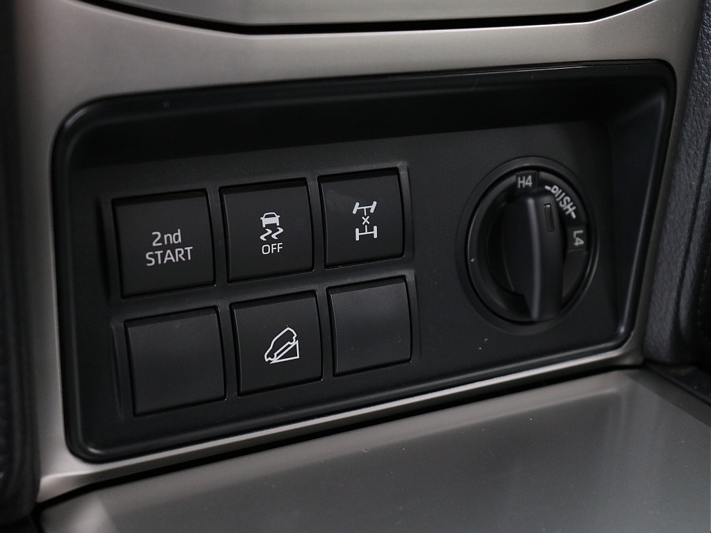 トヨタ ランドクルーザープラド(56枚目)