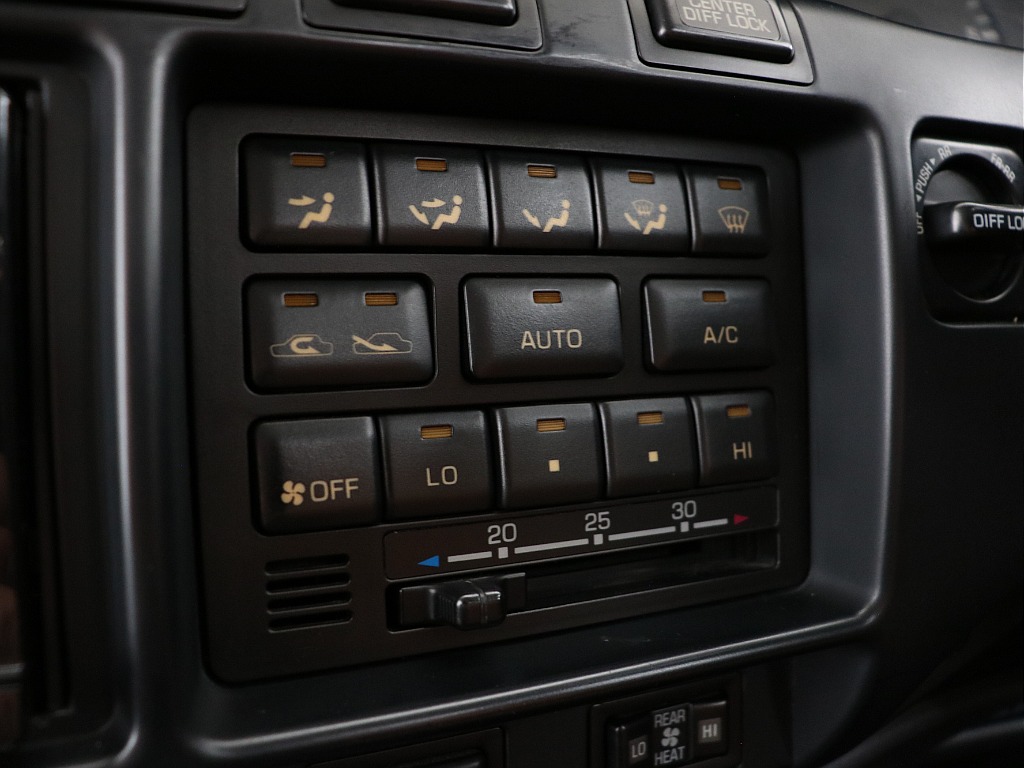 トヨタ ランドクルーザー80(55枚目)