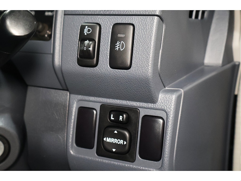 トヨタ ランドクルーザー70(11枚目)