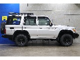 トヨタ ランドクルーザー70(3枚目)