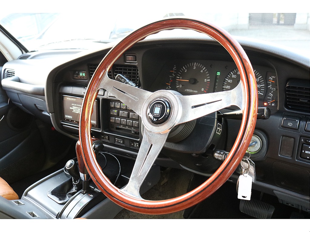 新品：NARDIウッドステアリング！