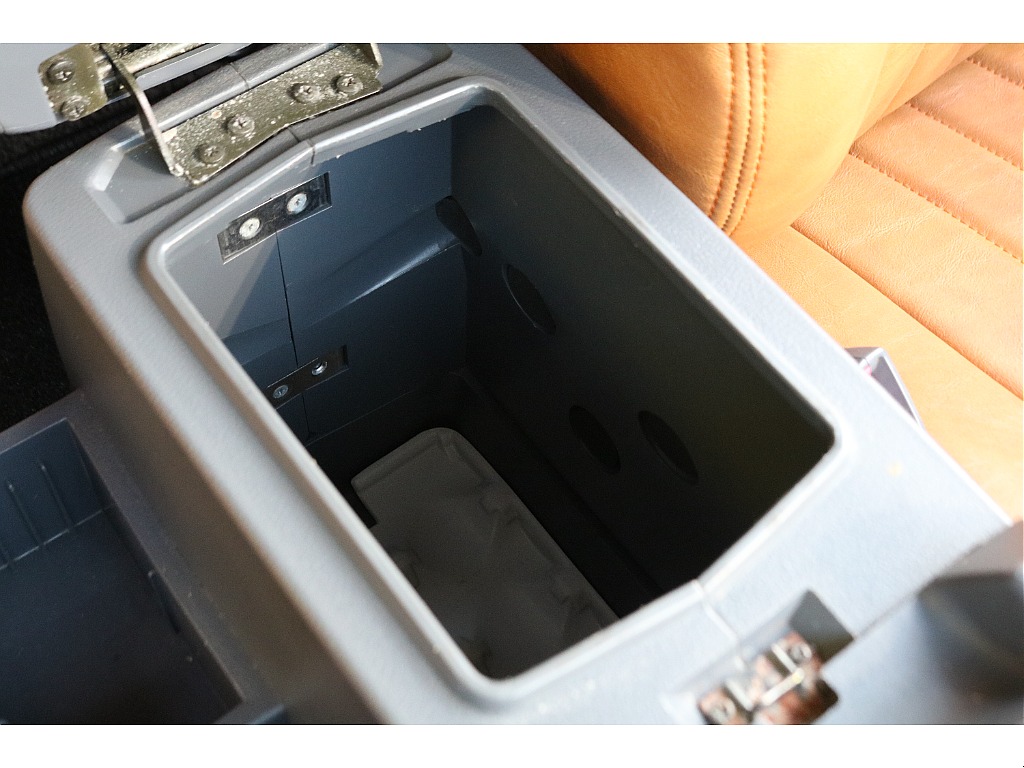 ２段目は大きめの物を収納することが可能です！