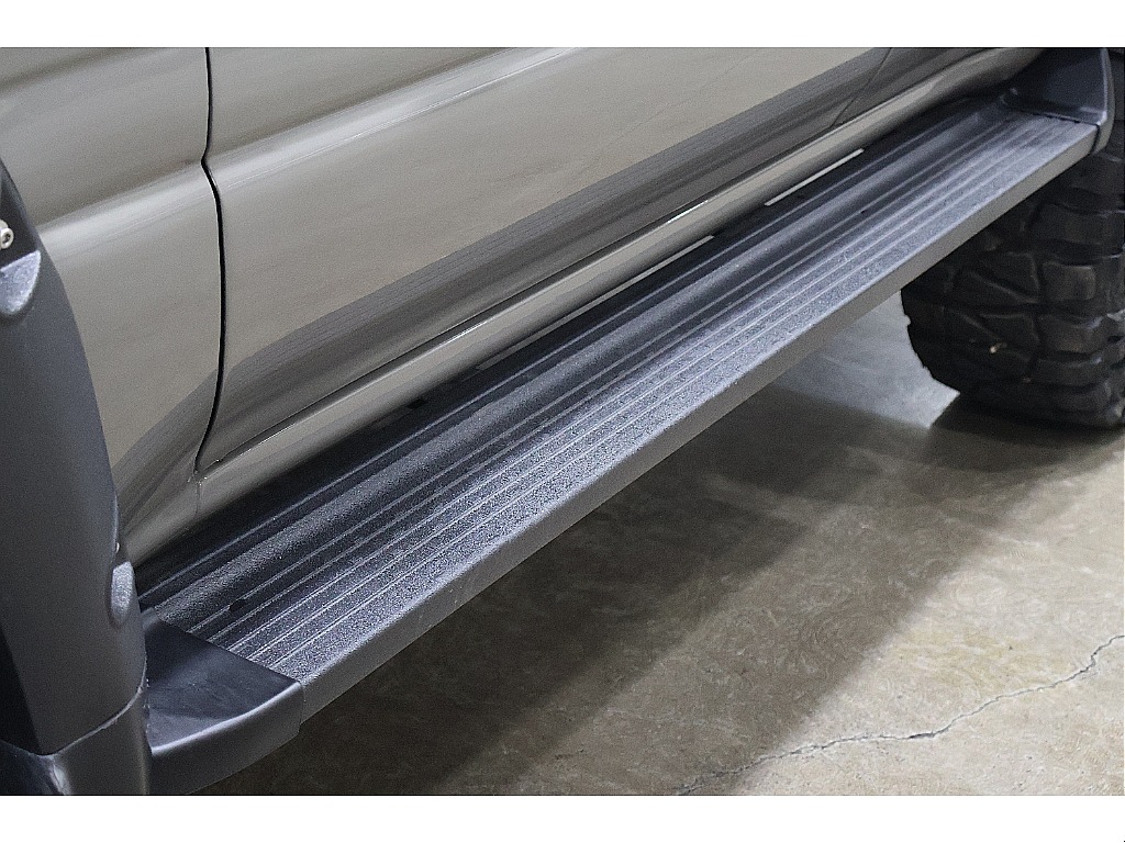 純正ステップを塗装済み！