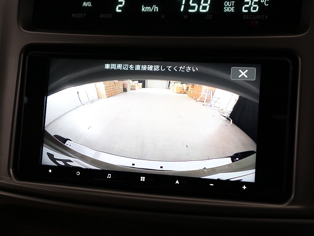 バックカメラ完備で車庫入れも安心！