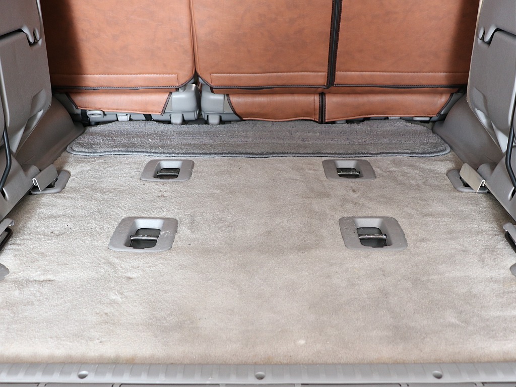 ラゲッジスペース中央！