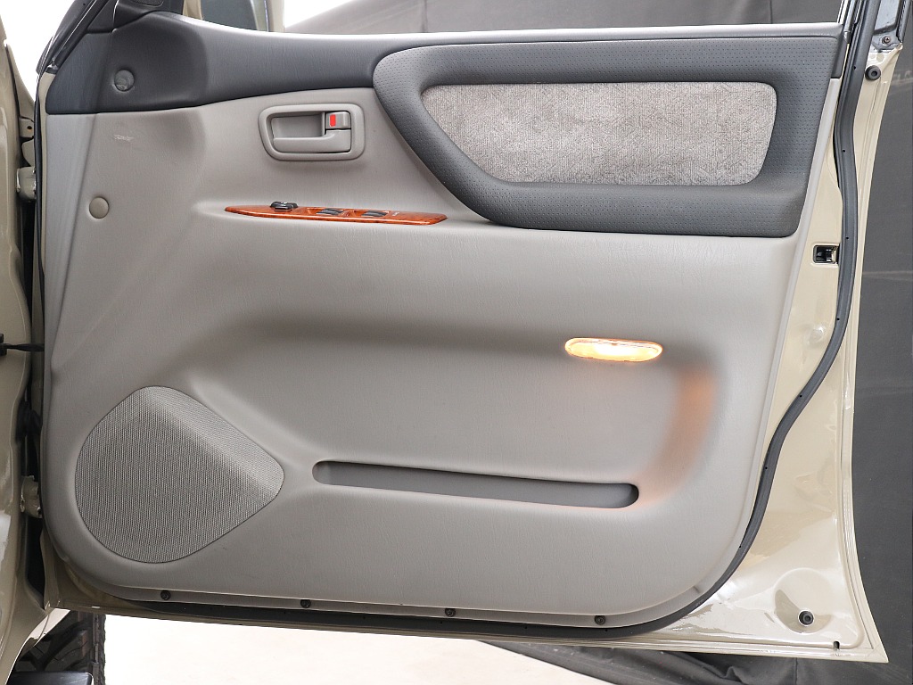 運転席ドアリム！