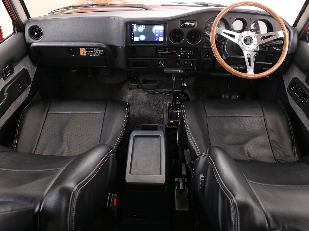 30年以上前の車両にしてこの好状態！そしてなんとAT車！
