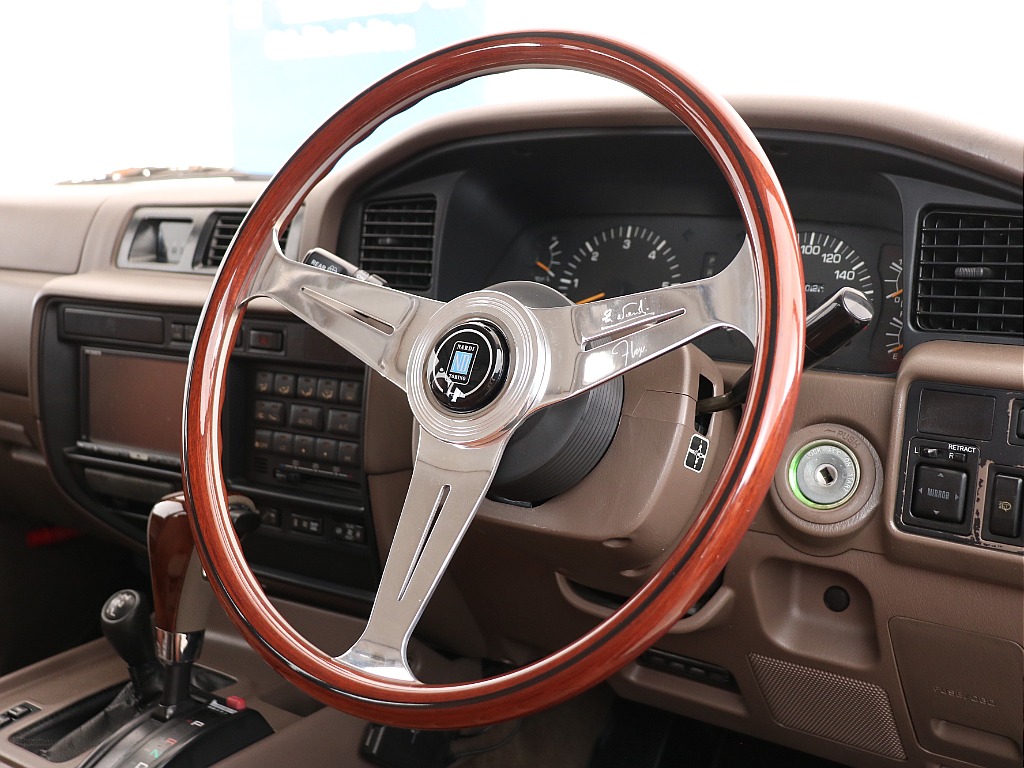 NARDIクラシックウッドステアリング！