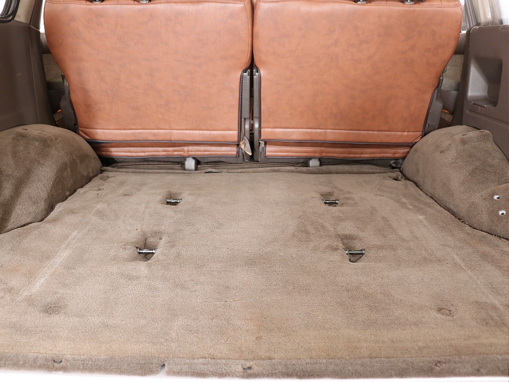 ラゲッジスペース中央！