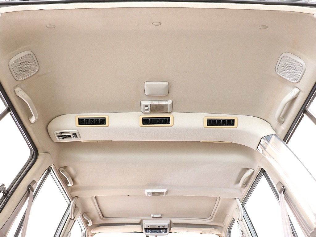 天張りは大きなシミ等はございません！