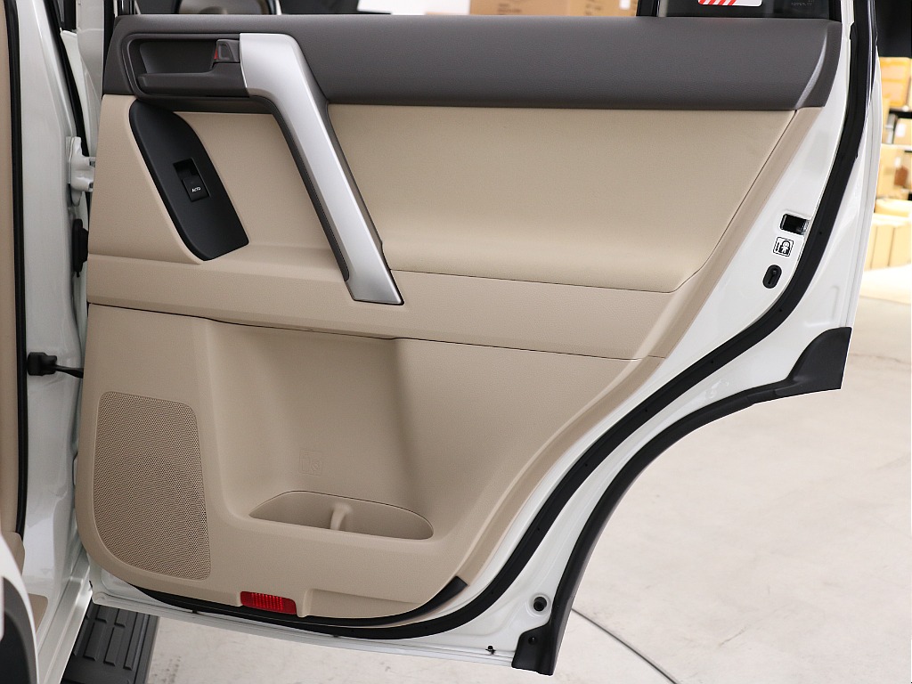 トヨタ ランドクルーザープラド(52枚目)