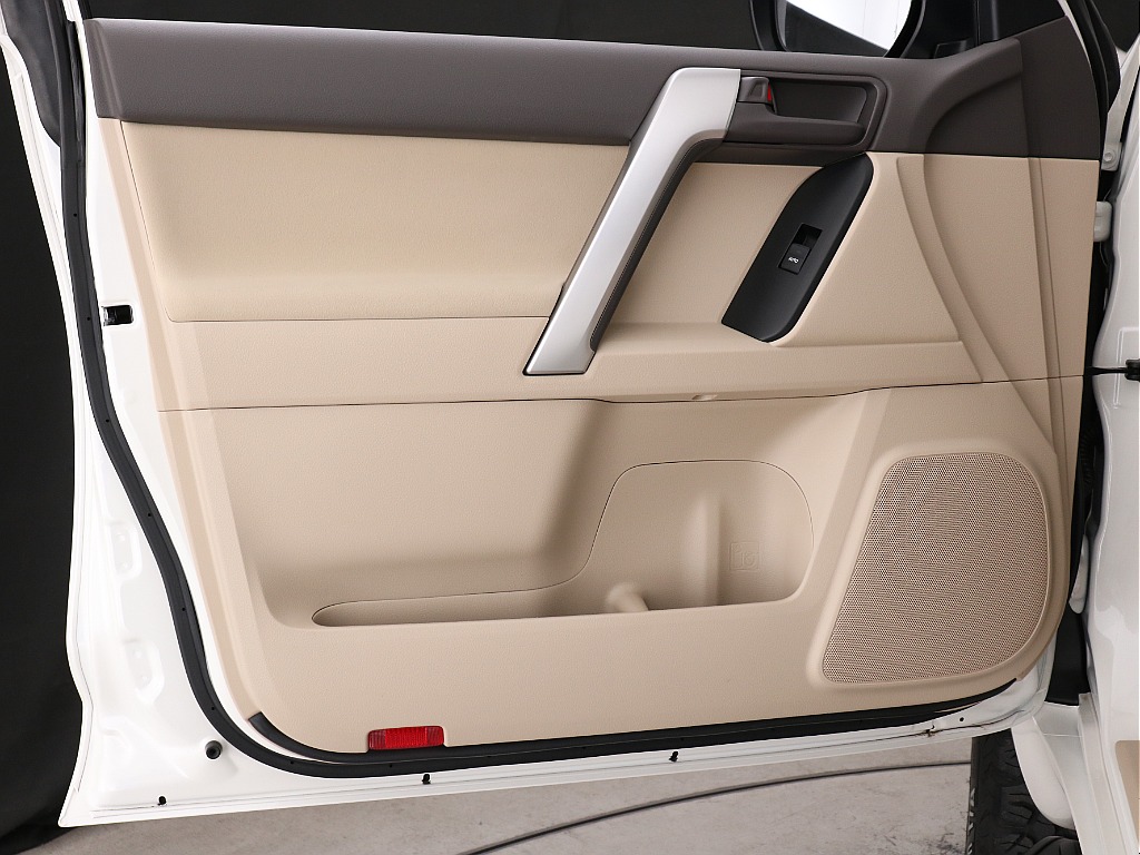 トヨタ ランドクルーザープラド(53枚目)