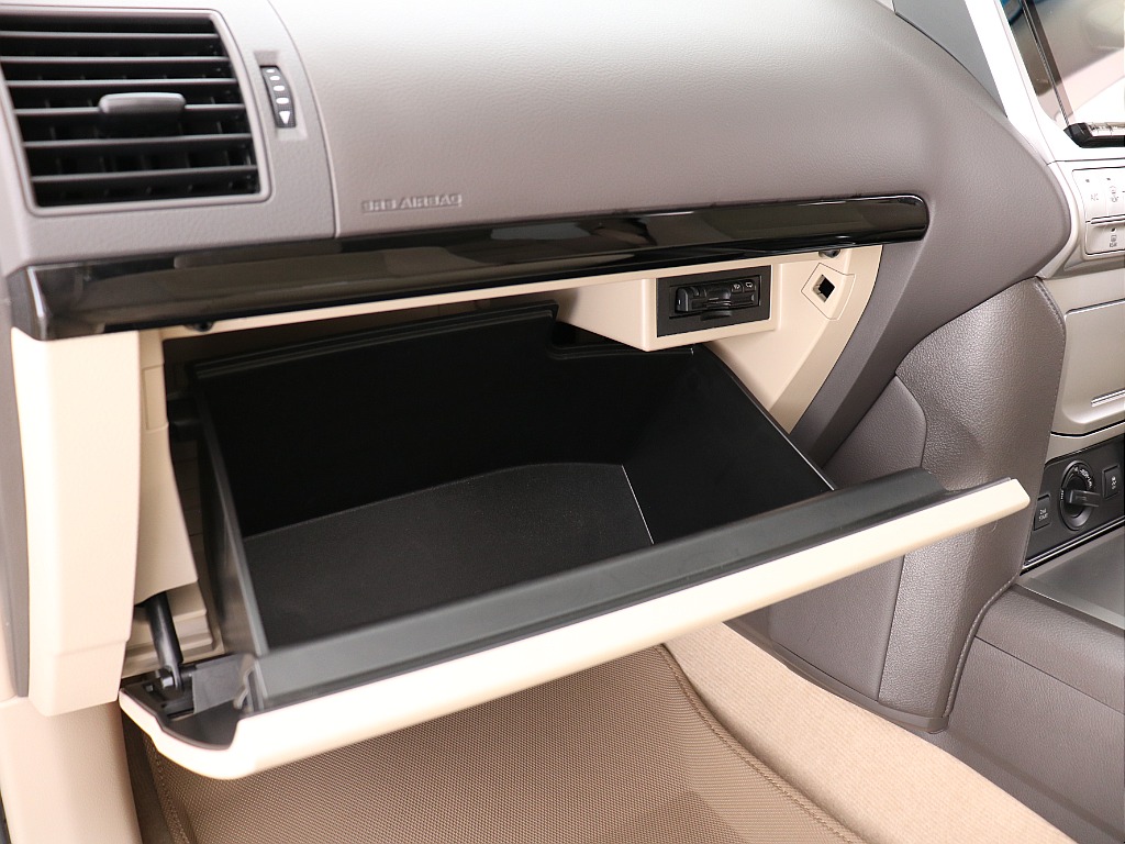 トヨタ ランドクルーザープラド(57枚目)