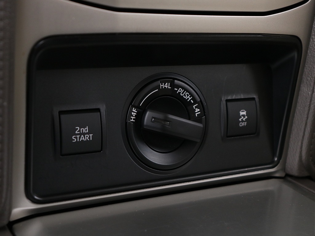 トヨタ ランドクルーザープラド(58枚目)