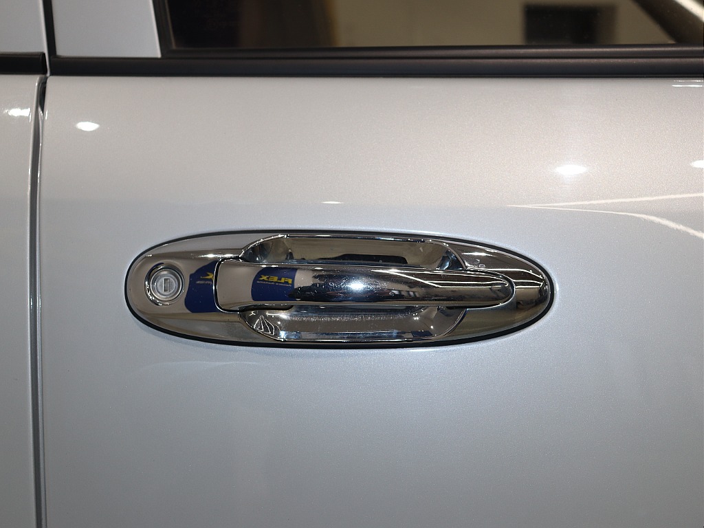 【Renoca type 106 ×　BMW MINI　純正カラーアイスシルバーNEWオールペイント】