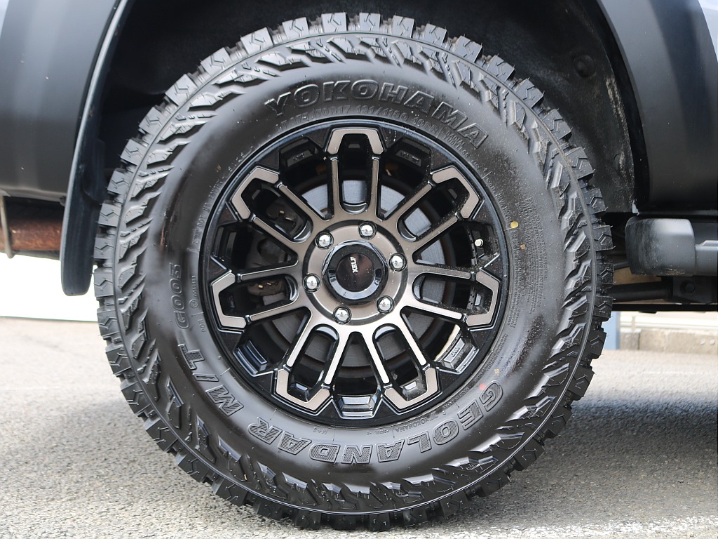 タイヤ＆ホイールはXELF02の17インチAWにYOKOHAMAジオランダータイヤを装着！