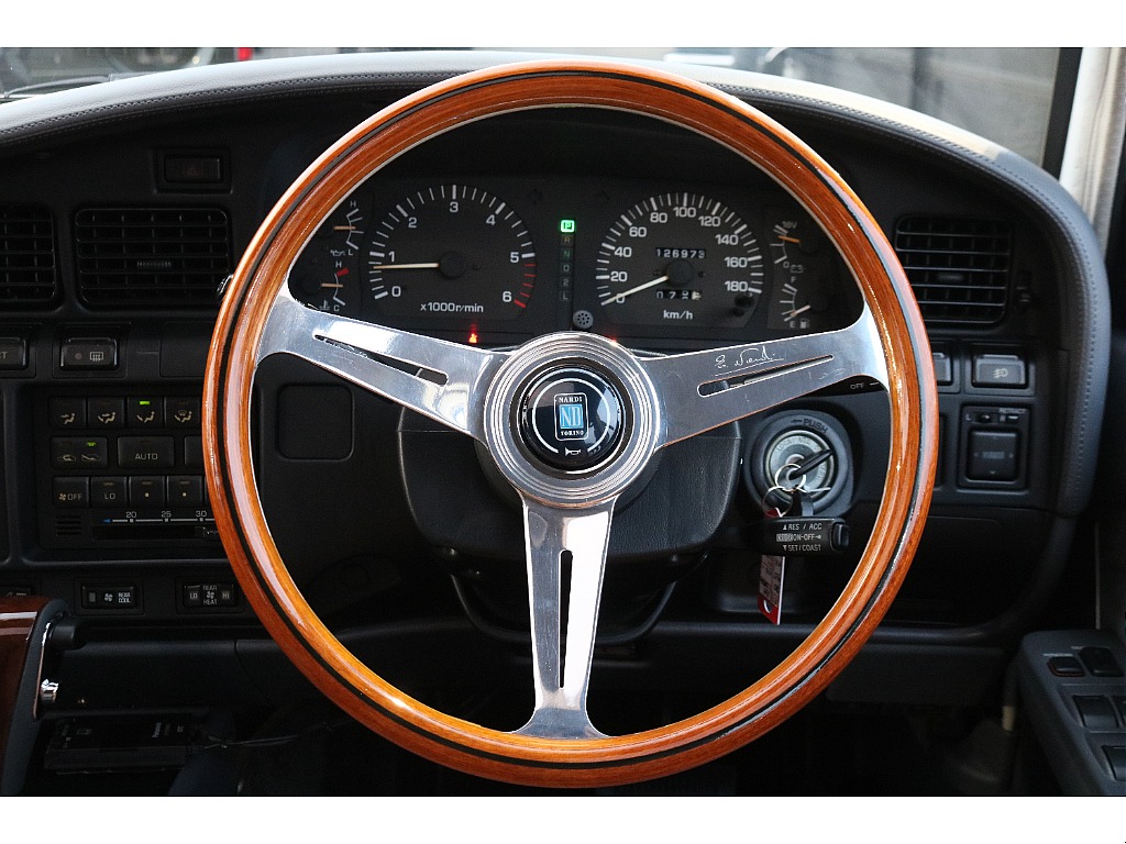 トヨタ ランドクルーザー80(11枚目)