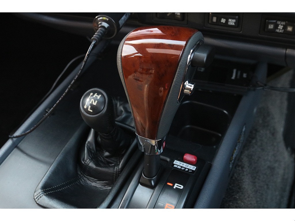 トヨタ ランドクルーザー80(36枚目)