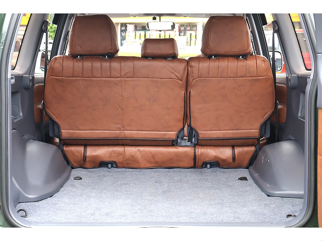 広大なラゲッジスペースに沢山の荷物を積んでお出かけ出来ます！